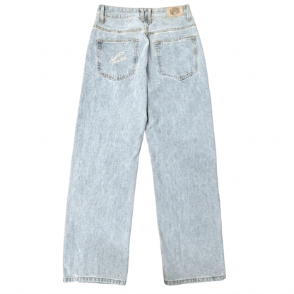 Retro del jeans con luce uniformata al fronte